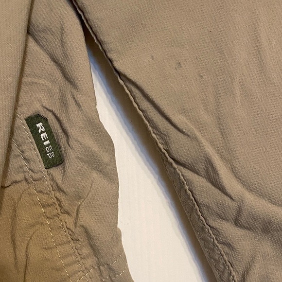 REI Khaki Outdoor Shirt - Picture 5 of 8